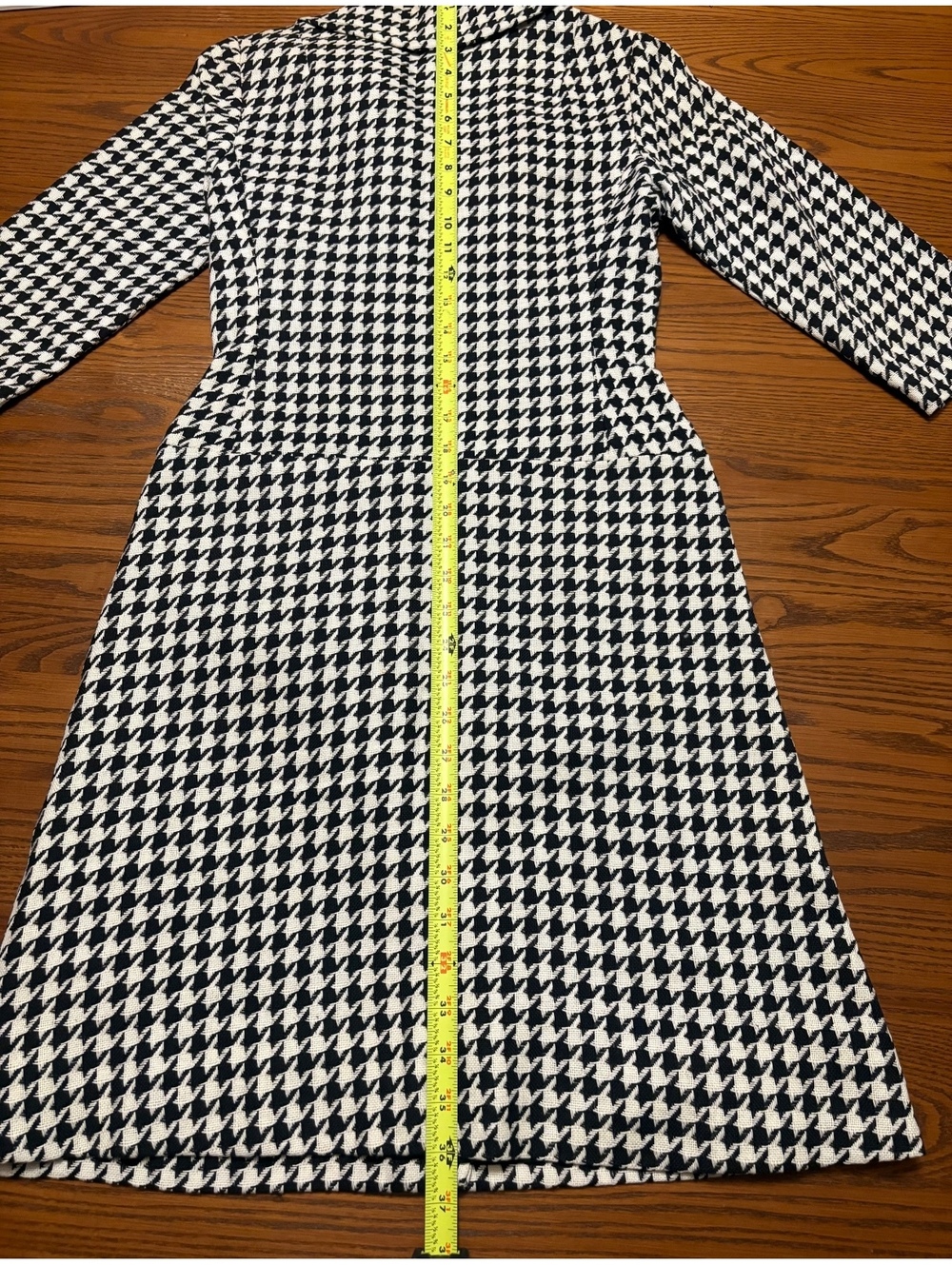 Vintage 1960s/70s Black & White Houndstooth Union-Made Mod Coat - Picture 6 of 10